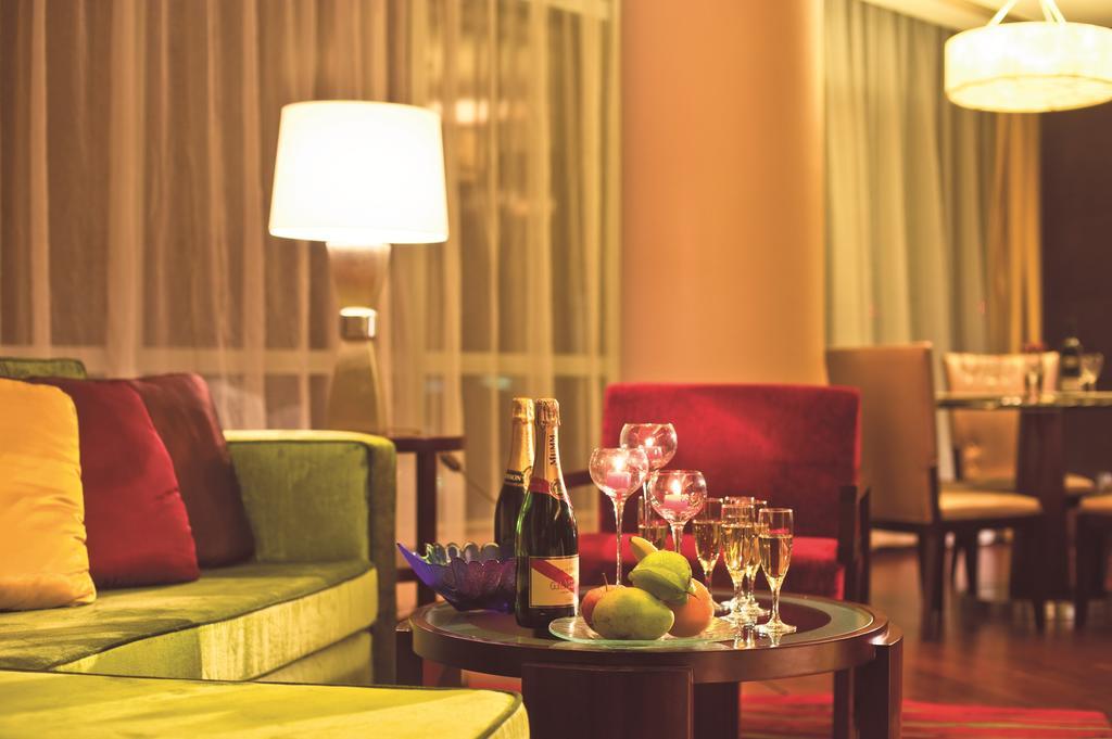 Union Square, Shanghai Pudong - Marriott Executive Apartments Chambre photo